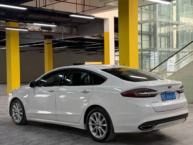 Ford Mondeo — фото 6