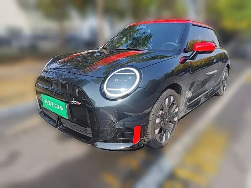 MINI Electric JCW — фото 1