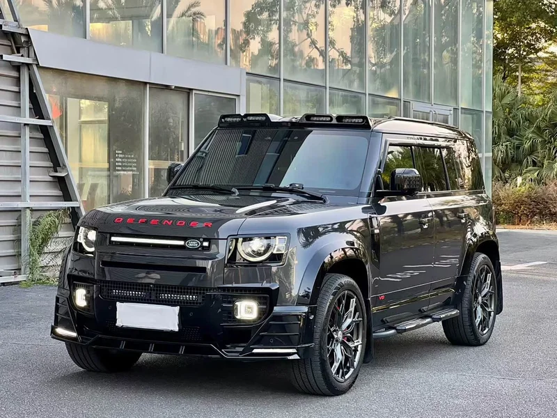 Land Rover Defender — фото 1