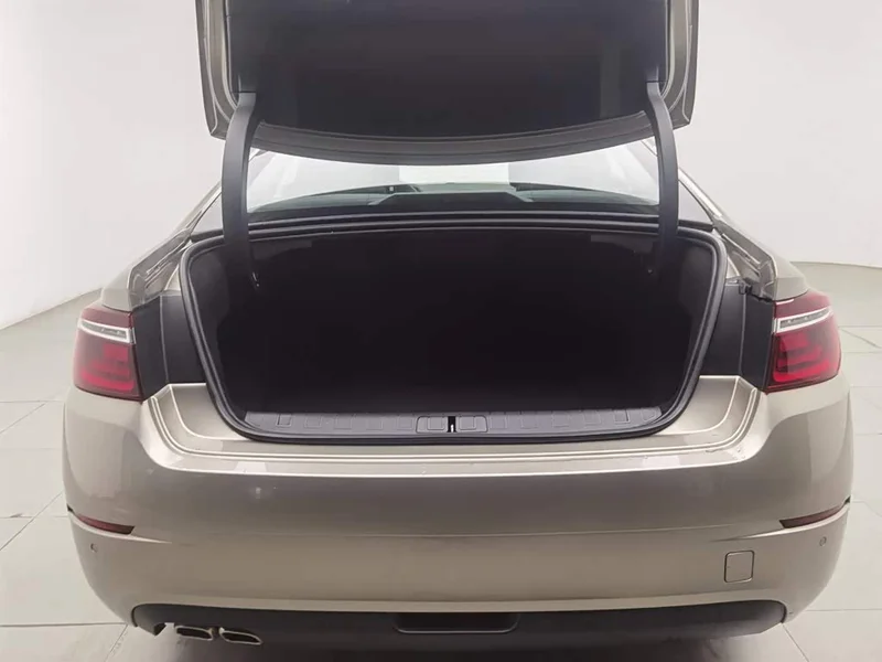 Citroën C6 — фото 16