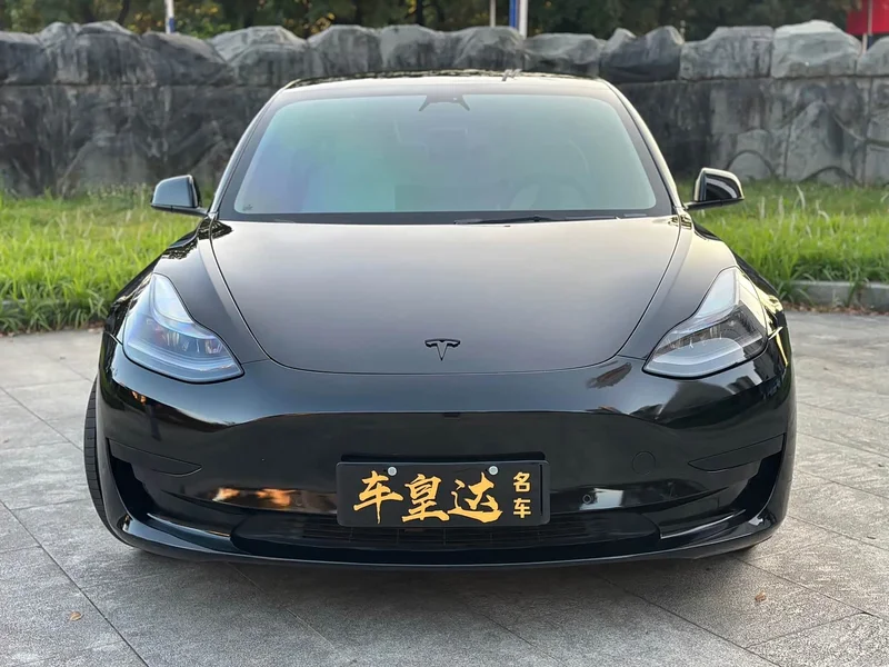 Tesla Model 3 — фото 2