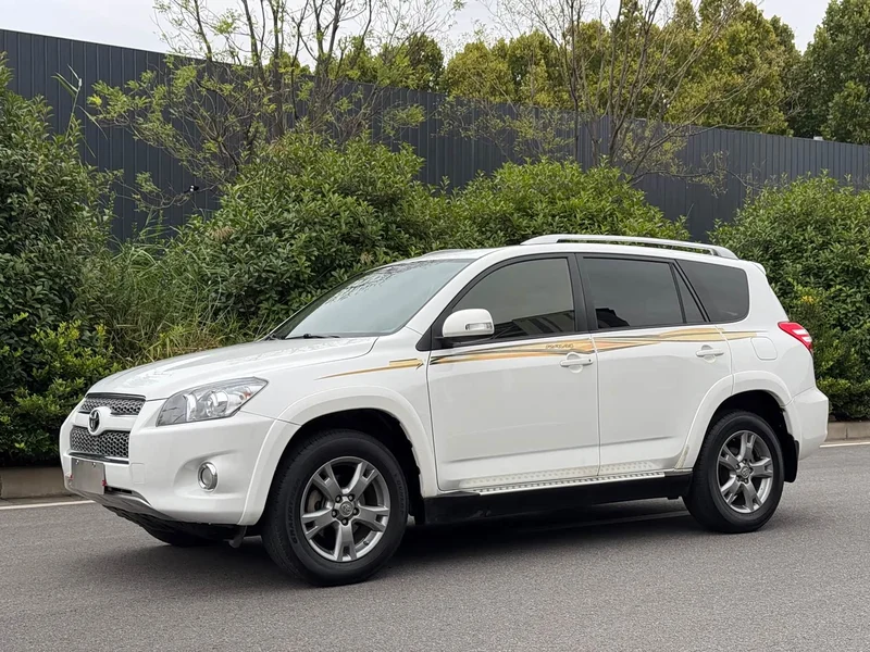 Toyota RAV4 Rongfang — фото 1