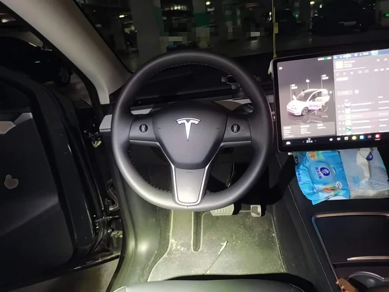 Tesla Model Y — фото 6