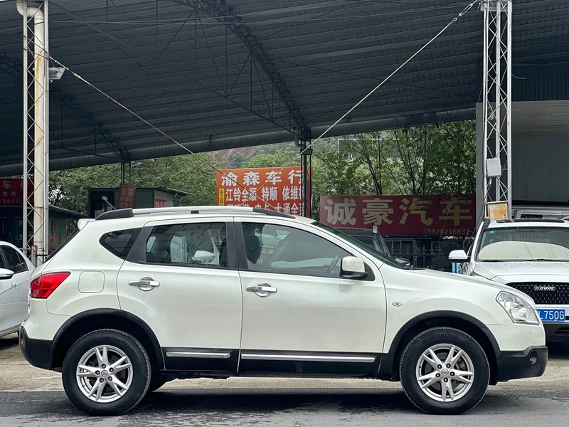 Nissan Qashqai — фото 4