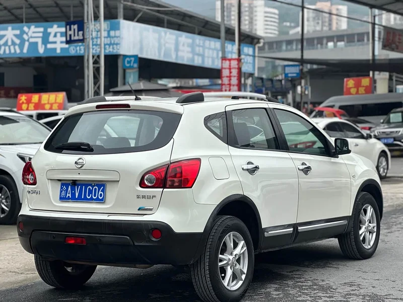Nissan Qashqai — фото 5
