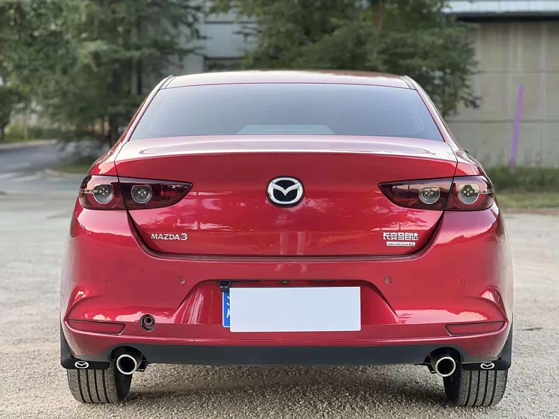 Mazda 3 Axela — фото 16