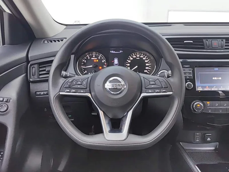 Nissan X-Trail — фото 15