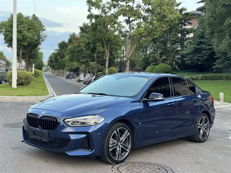 BMW 1-Series — фото 1