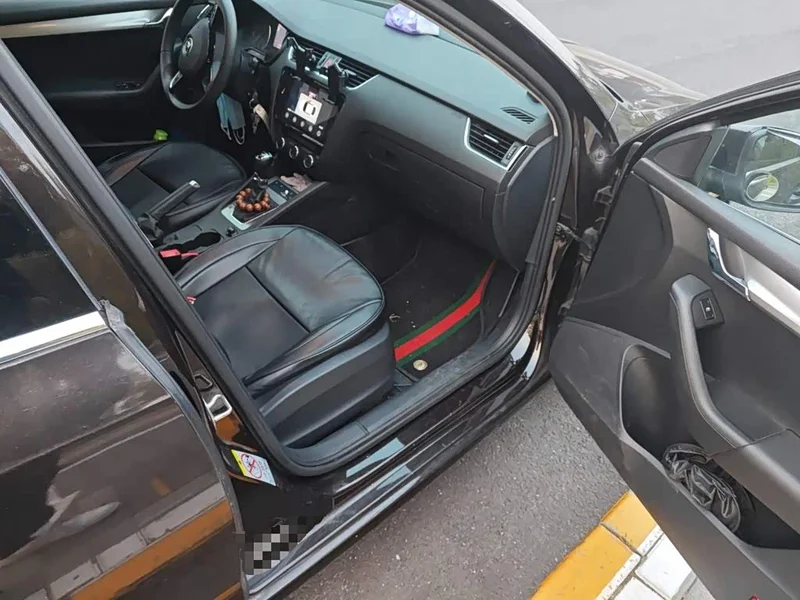 Volkswagen Octavia — фото 19