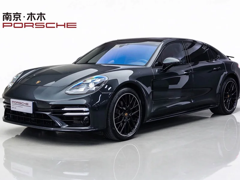 Porsche Panamera — фото 1