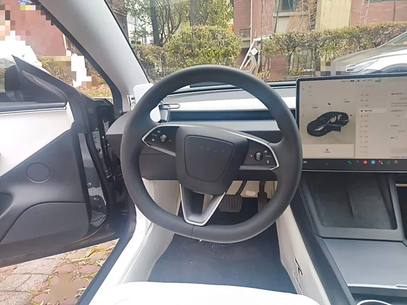 Tesla Model 3 — фото 6
