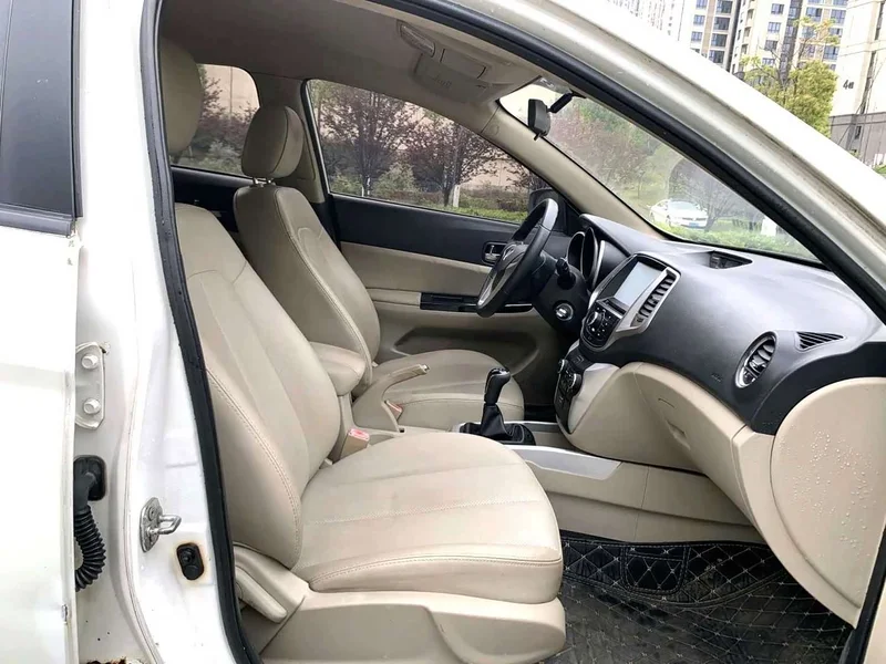 Changan Eado — фото 6