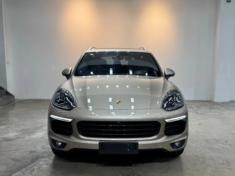 Porsche Cayenne — фото 2
