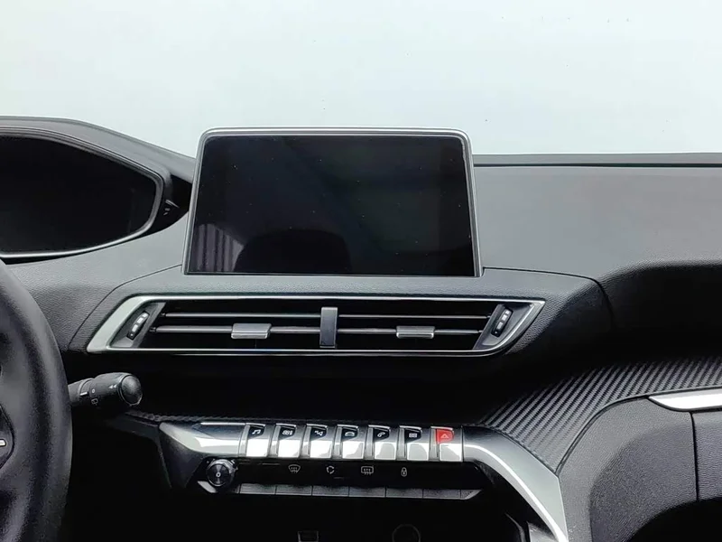 Peugeot 5008 — фото 12