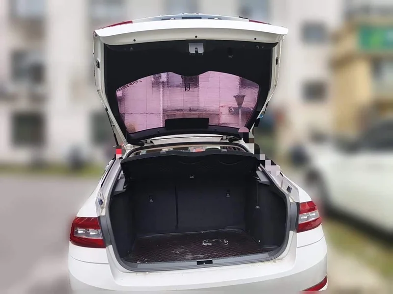 Volkswagen Octavia — фото 15