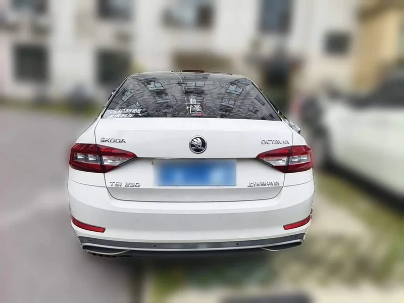 Volkswagen Octavia — фото 3