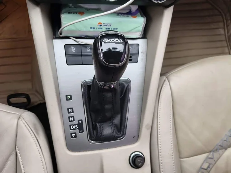 Volkswagen Octavia — фото 10