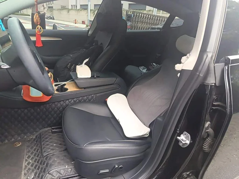 Tesla Model 3 — фото 11