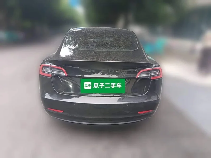 Tesla Model 3 — фото 3