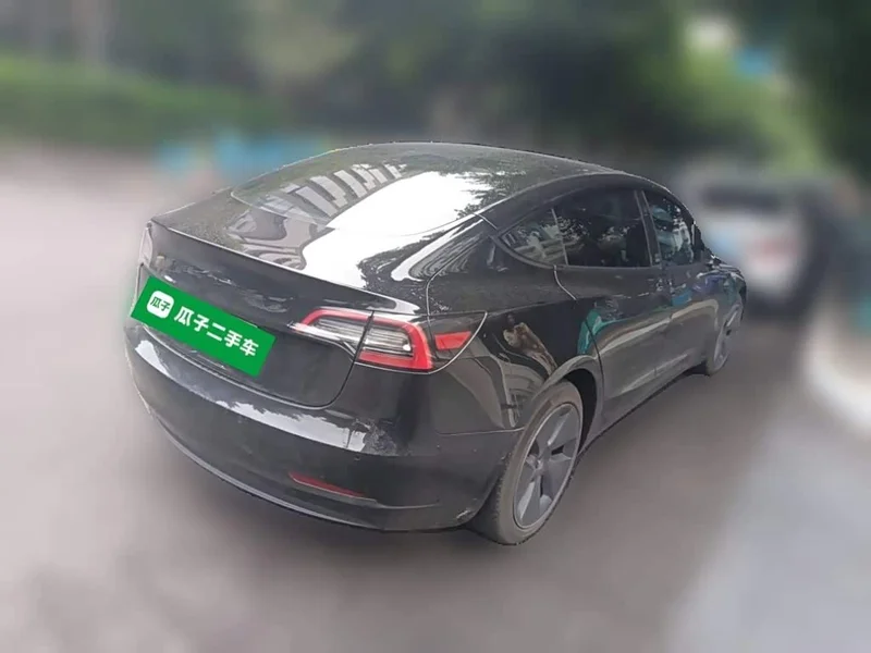 Tesla Model 3 — фото 4