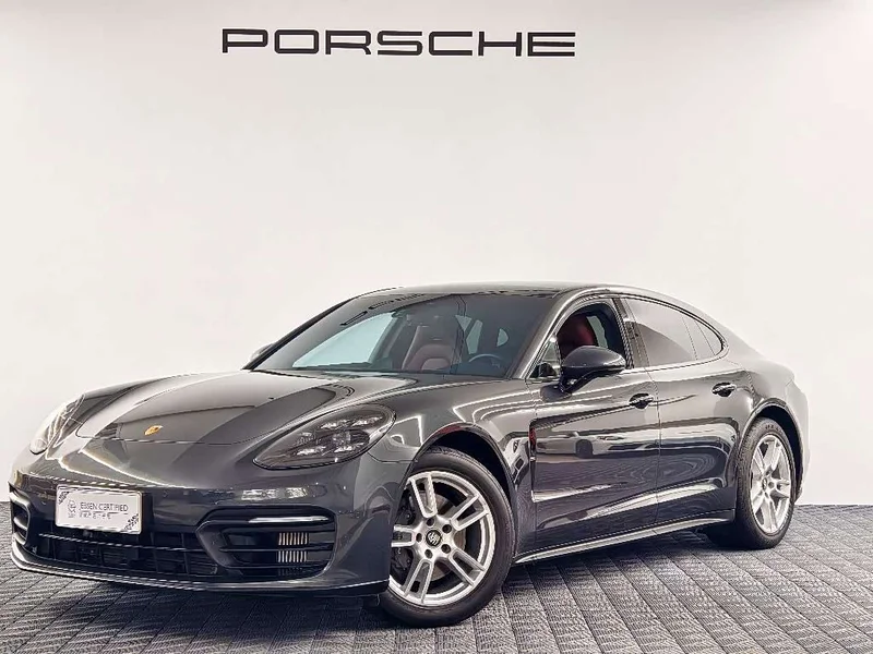 Porsche Panamera — фото 1