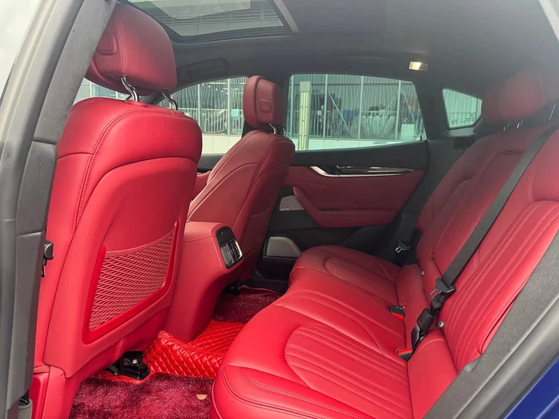 Maserati Levante — фото 11