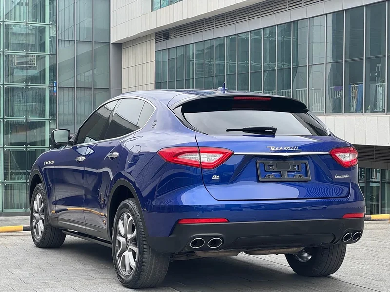 Maserati Levante — фото 16