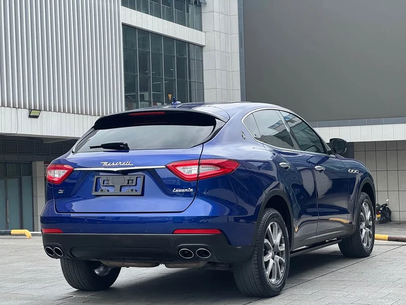 Maserati Levante — фото 18