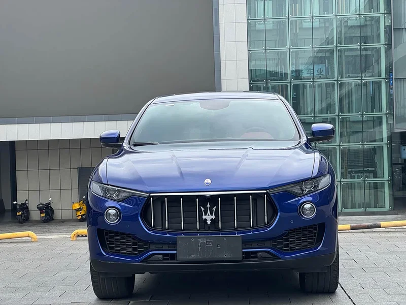 Maserati Levante — фото 2