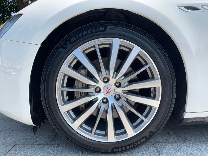 Maserati Ghibli — фото 27