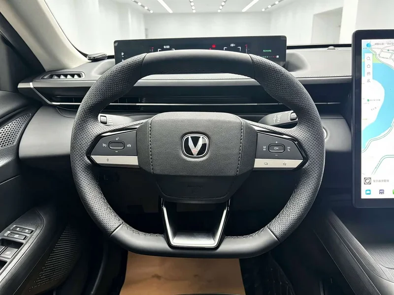 Changan Eado — фото 12
