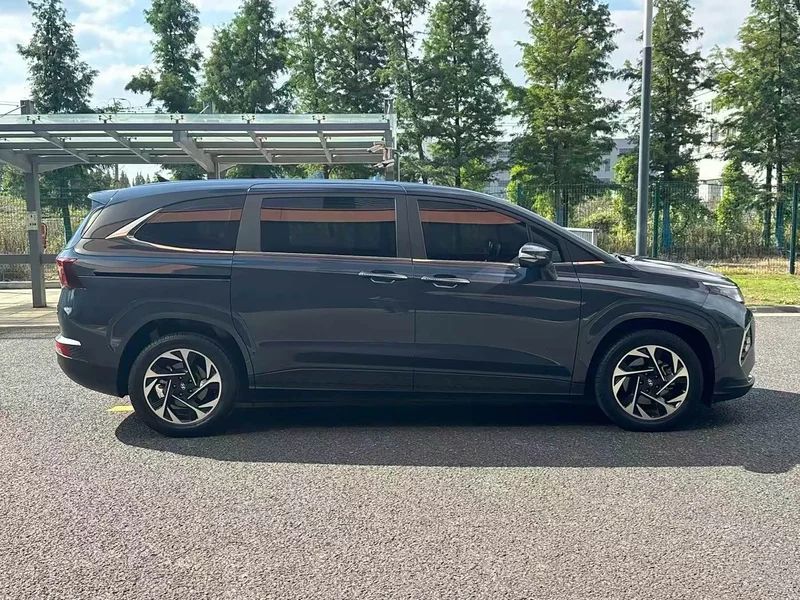 Ford Kuga — фото 4