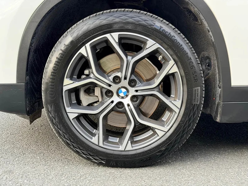 BMW X1 — фото 39