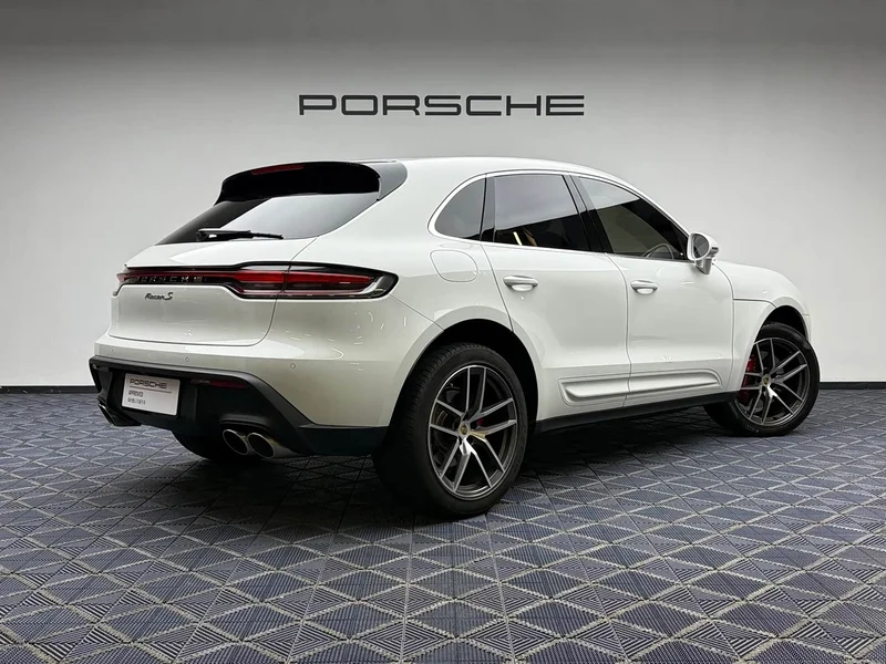 Porsche Macan — фото 9