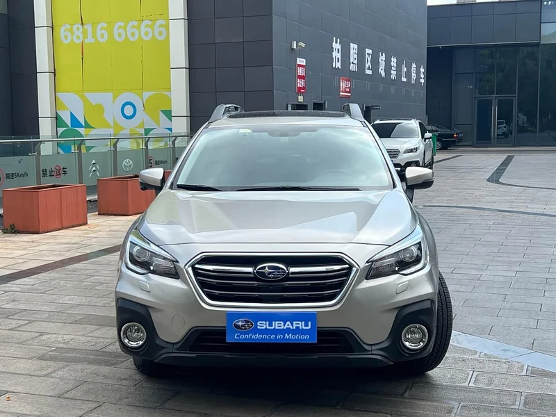 Subaru Outback — фото 2