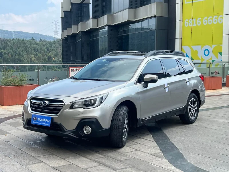 Subaru Outback — фото 3