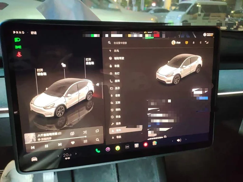 Tesla Model Y — фото 14