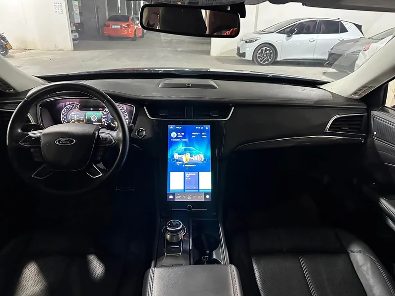 Ford Taurus — фото 12