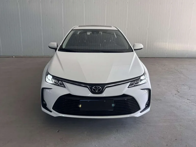 Toyota Corolla — фото 3