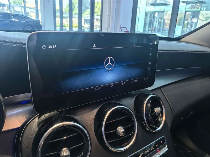 Mercedes-Benz C-Class — фото 14