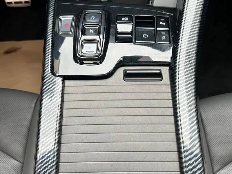 Hyundai Sonata — фото 15