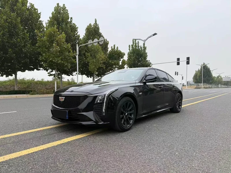 Cadillac CT5 — фото 3