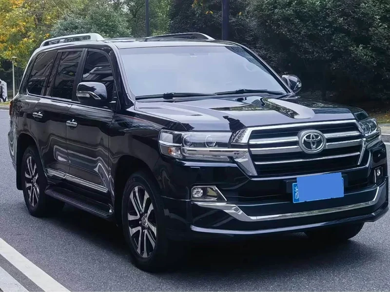 Toyota Land Cruiser (Imported) — фото 6