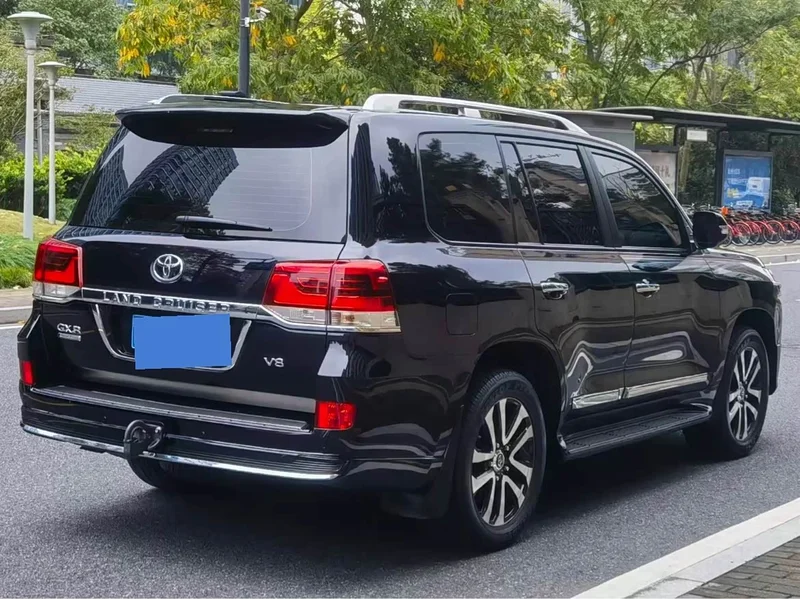 Toyota Land Cruiser (Imported) — фото 8