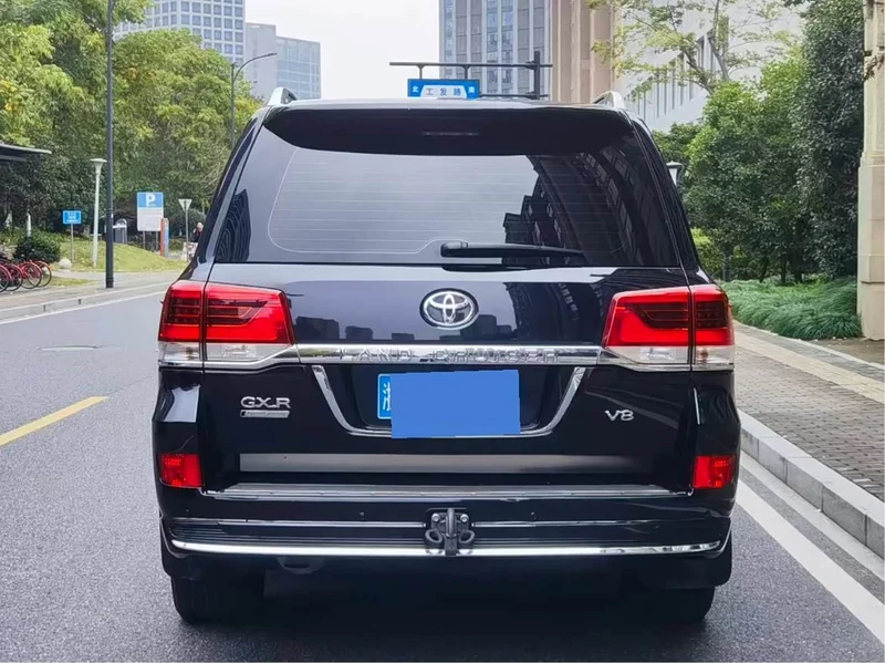Toyota Land Cruiser (Imported) — фото 9