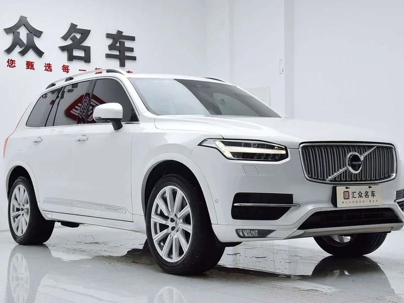 Volvo XC90 — фото 3