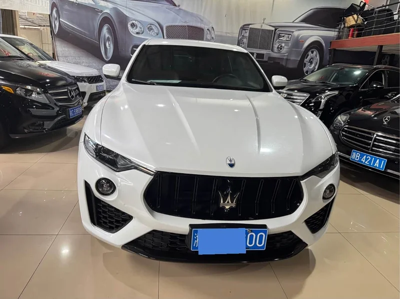 Maserati Levante — фото 2