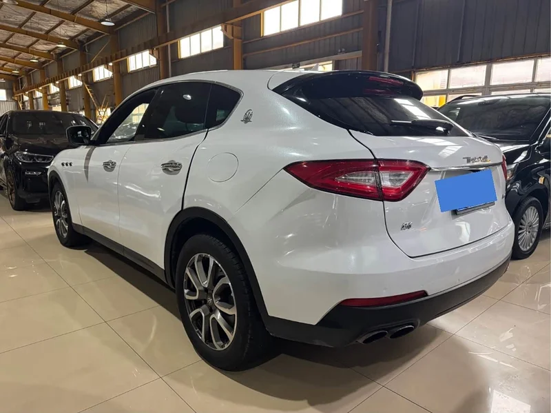 Maserati Levante — фото 7
