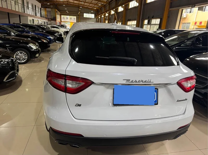Maserati Levante — фото 8
