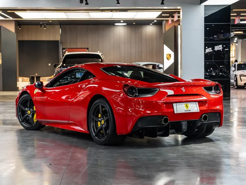 Ferrari 488 — фото 5